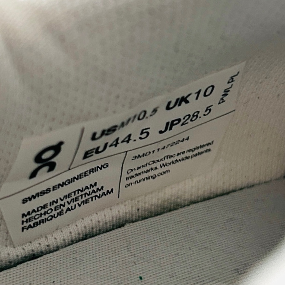 Shoe
